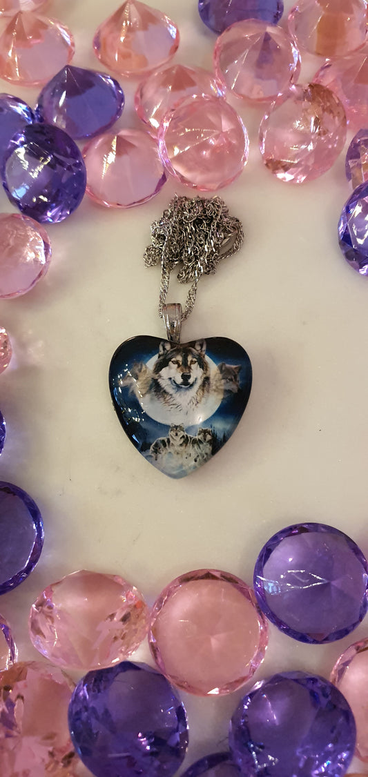 Wolf - Moonlight Hunting Pack Heart Necklace