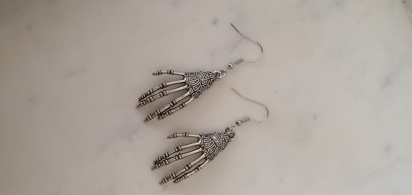 Goth Punk - Delicate Skeleton Hands Set of Earrings - Trendy Gothic