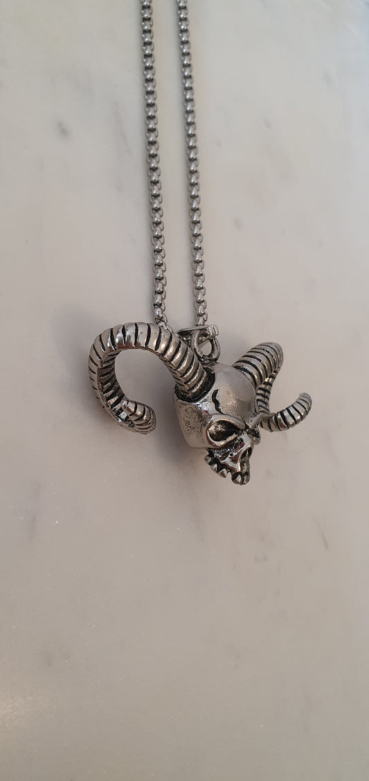 Goth Punk - Horned Skull Devil Necklace