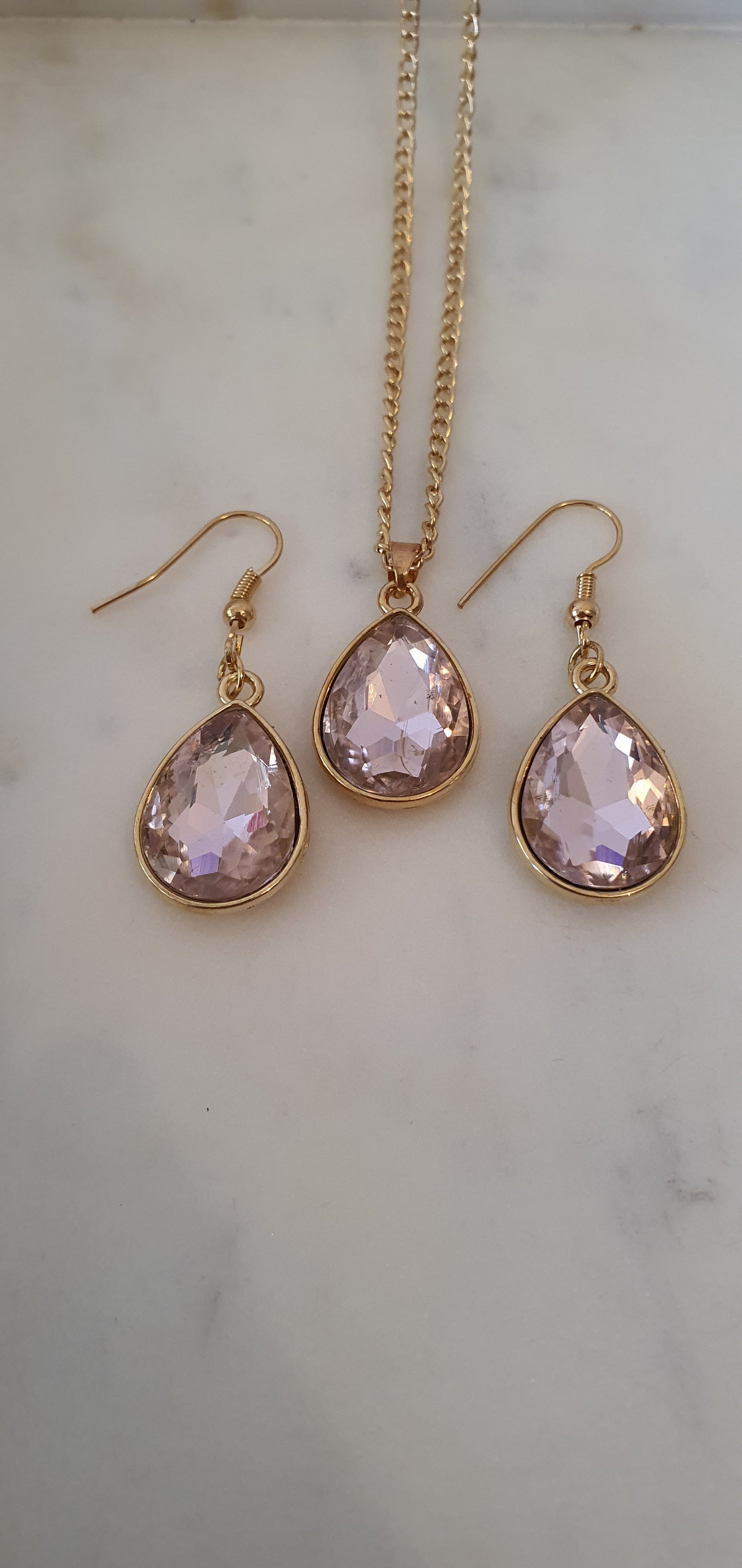 Stylish Bling Gold & Pink Teardrop Set of Earrings & Necklace